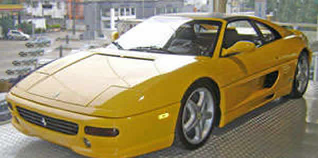 Além do modelo da F40, agora lançamos o modelo da F355
